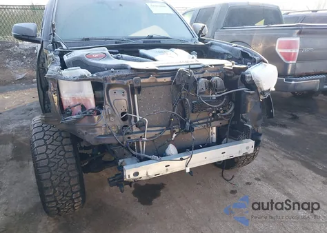 2018 Toyota Tacoma Sr5 z USA, uszkodzony, nr VIN 5TFDZ5BN3JX032852